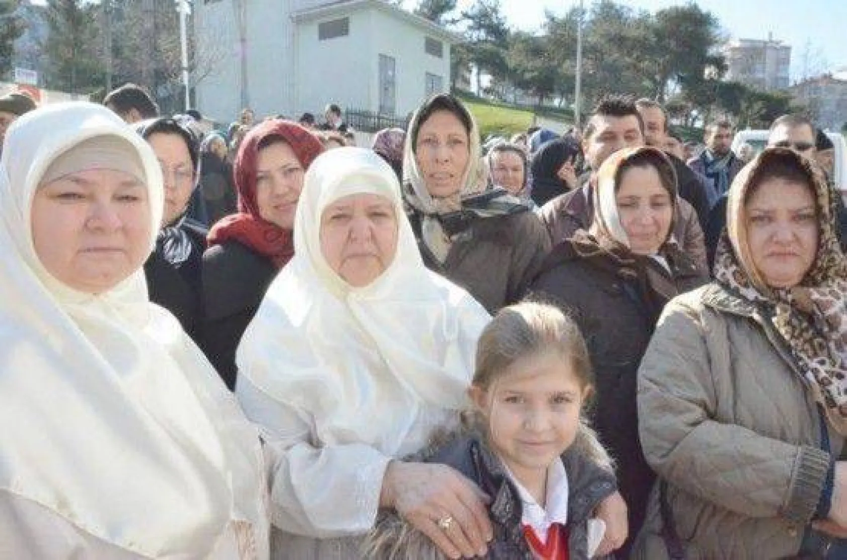 Dualarla uğurlandılar