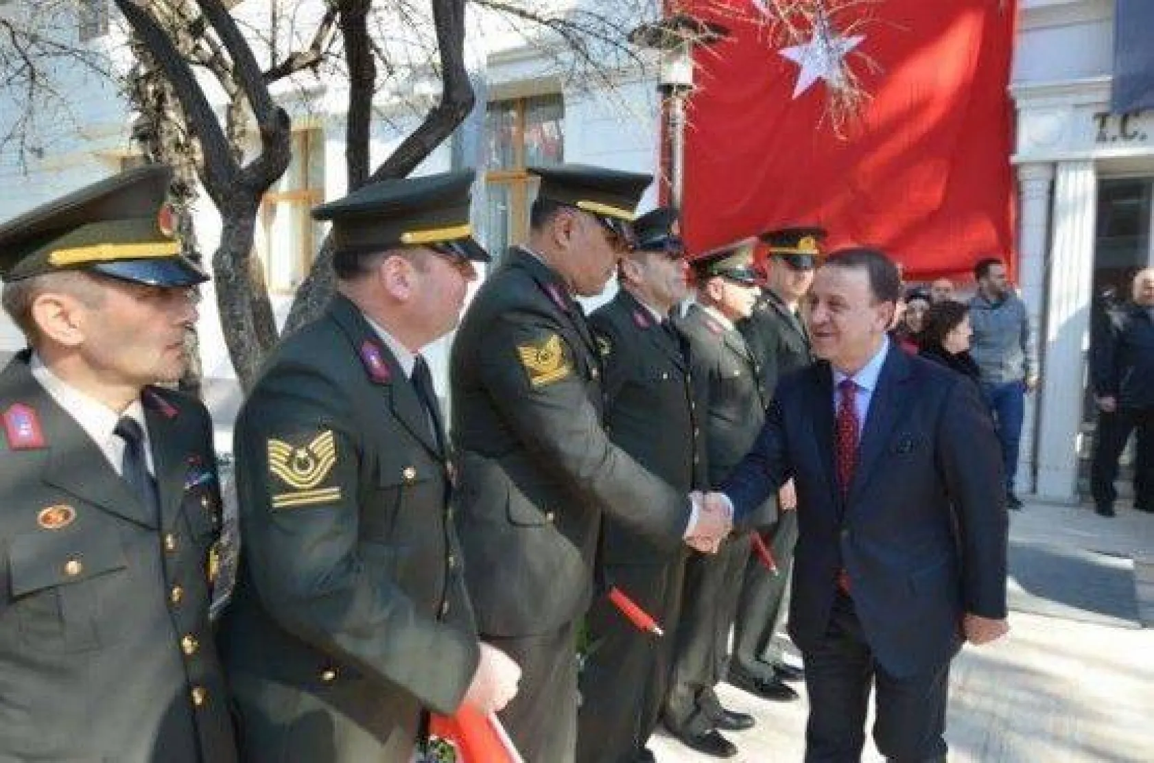 Işıklar 'Çanakkale'ye Minnettarız'