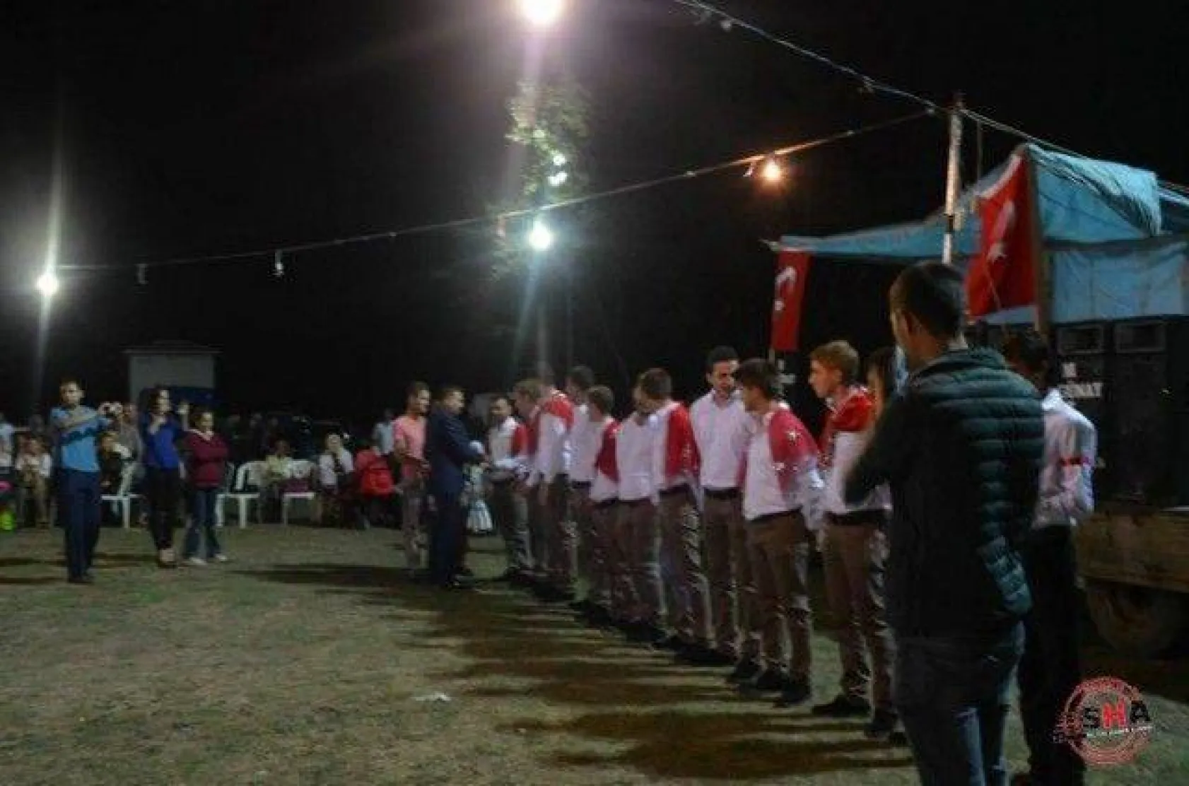 CHP'li gençler 95/4 tertiplerin asker gecelerine katıldı