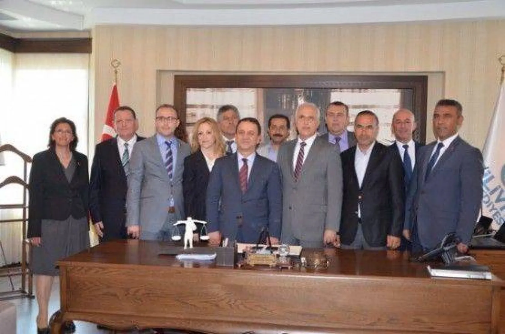 Vali Mutlu'dan Işıklar'a Hayırlı Olsun Ziyareti