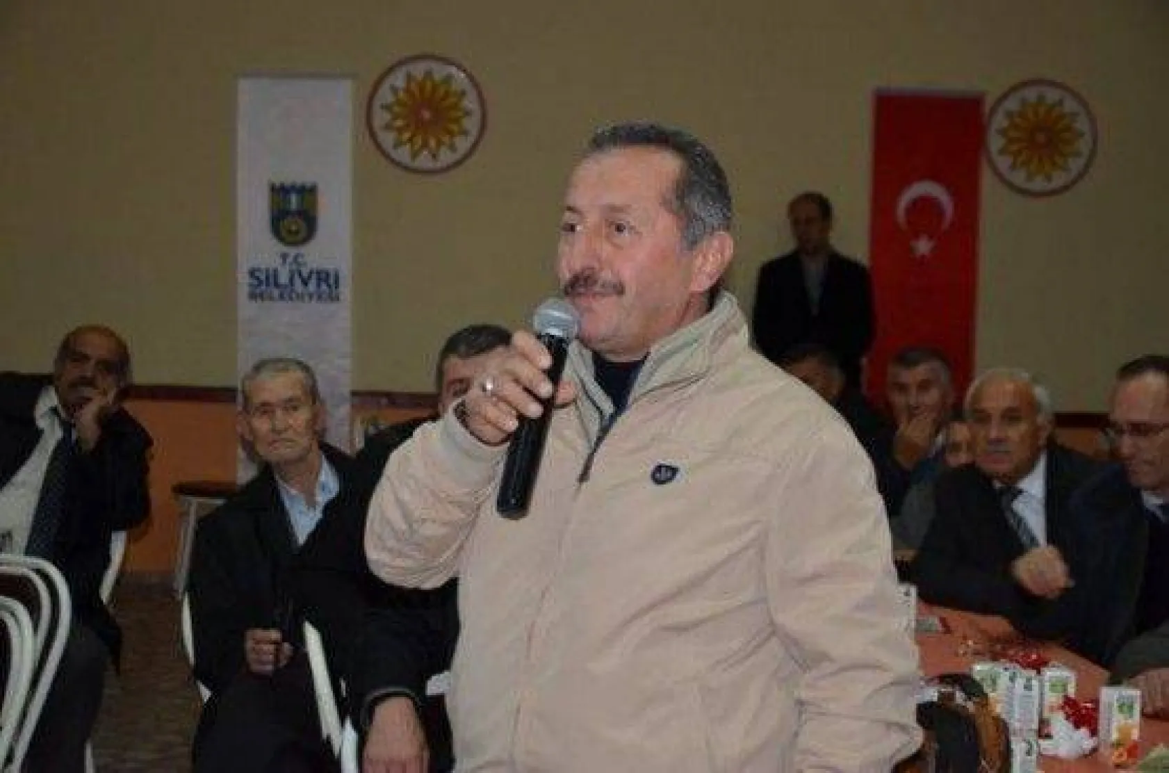 Değirmenköy'de Halk Toplantısı Gerçekleşti