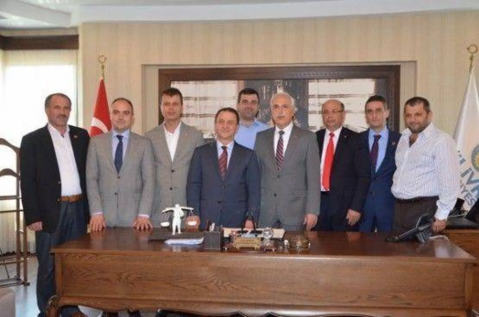 Vali Mutlu'dan Işıklar'a Hayırlı Olsun Ziyareti