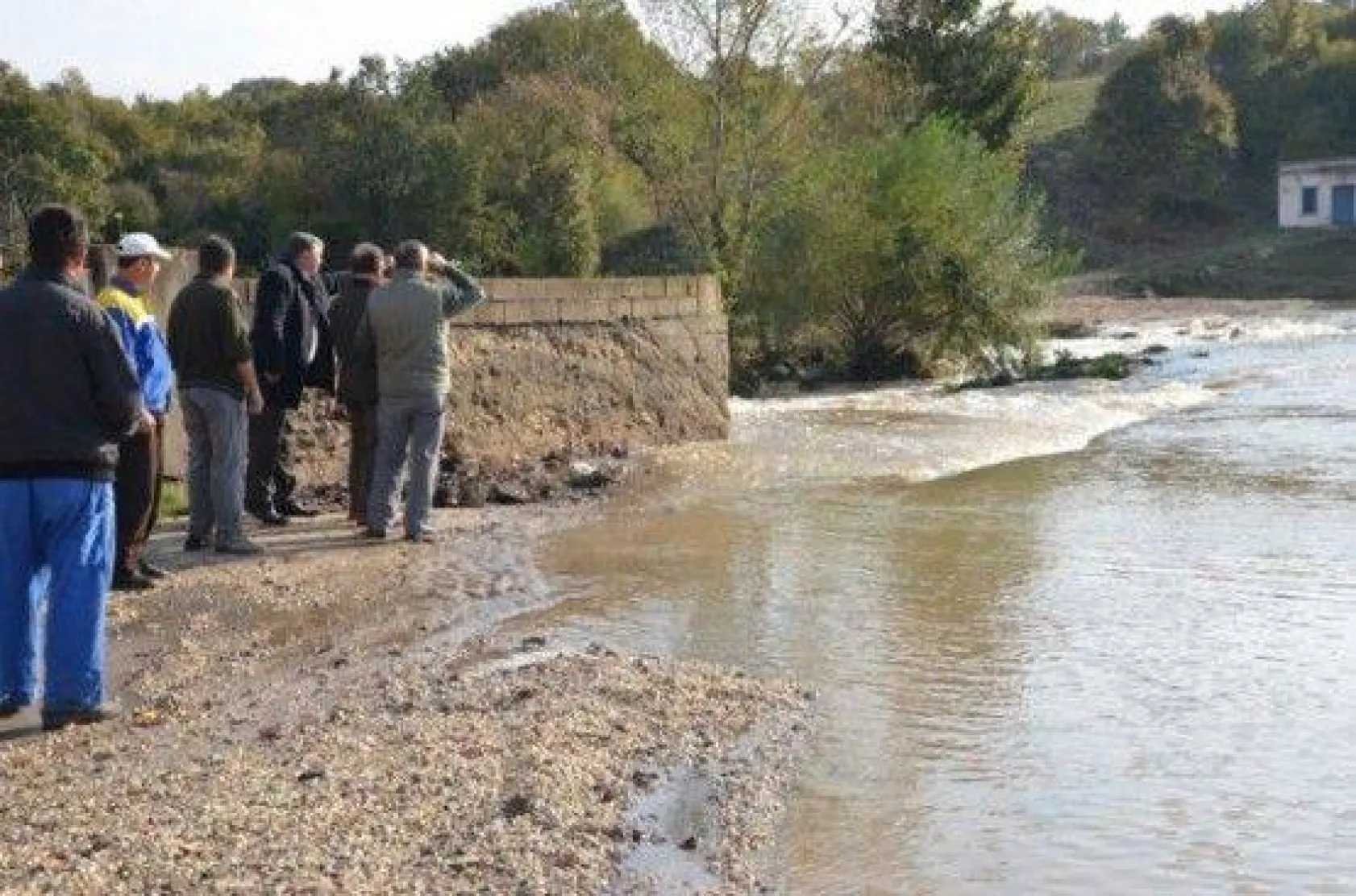 Işıklar Sel Alarmına Karşı Ekiplerini Harekete Geç
