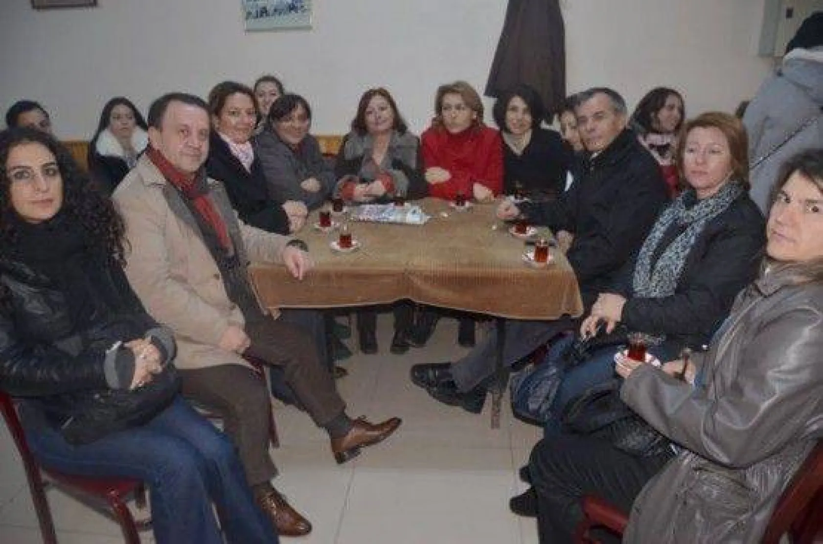 Işıklar Ekibiyle Birlikte İlçeyi Mahalle Mahalle D