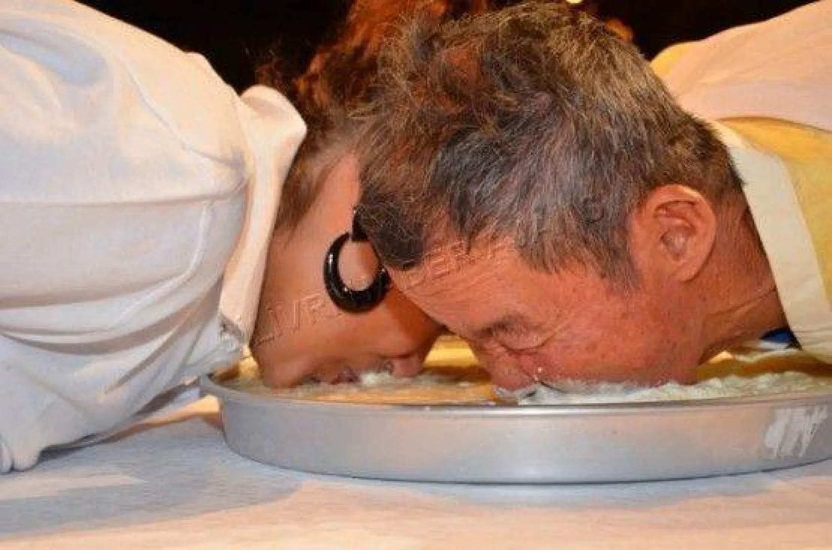 Koreliler Yoğurtta Altın Aradı