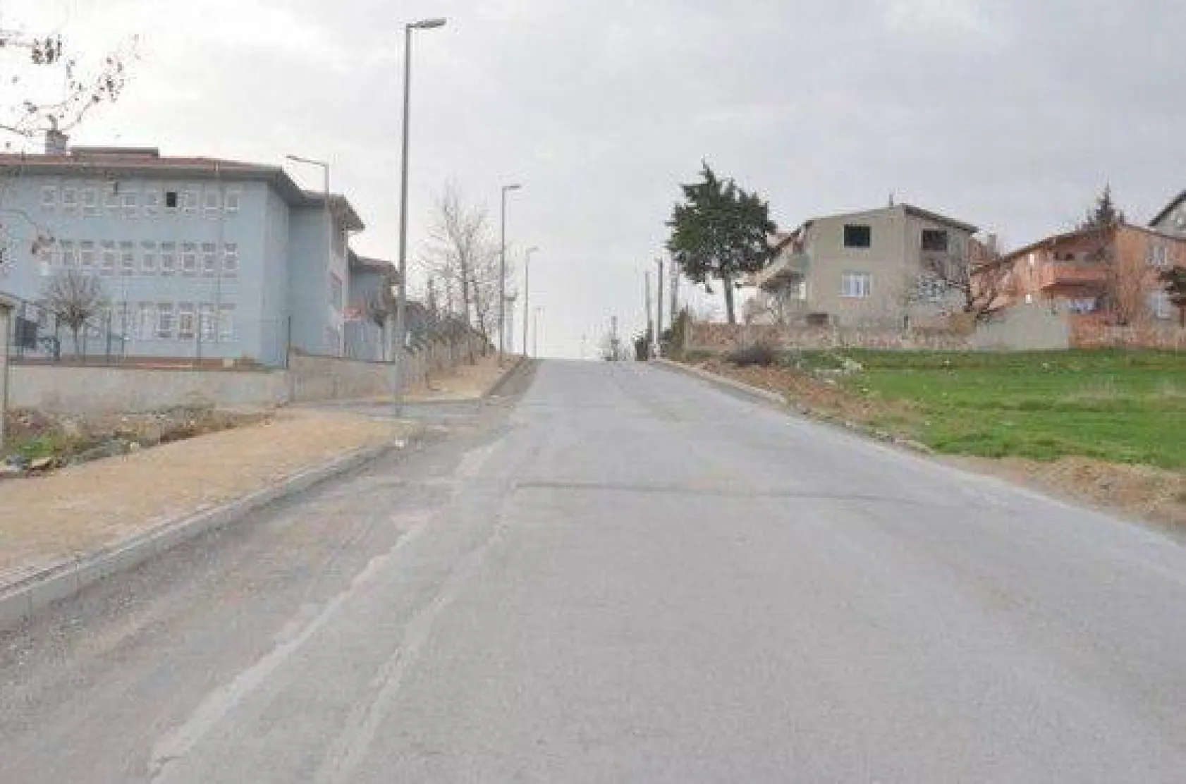 Çağdaşkent Yoluna Kaldırım Düzenlemesi