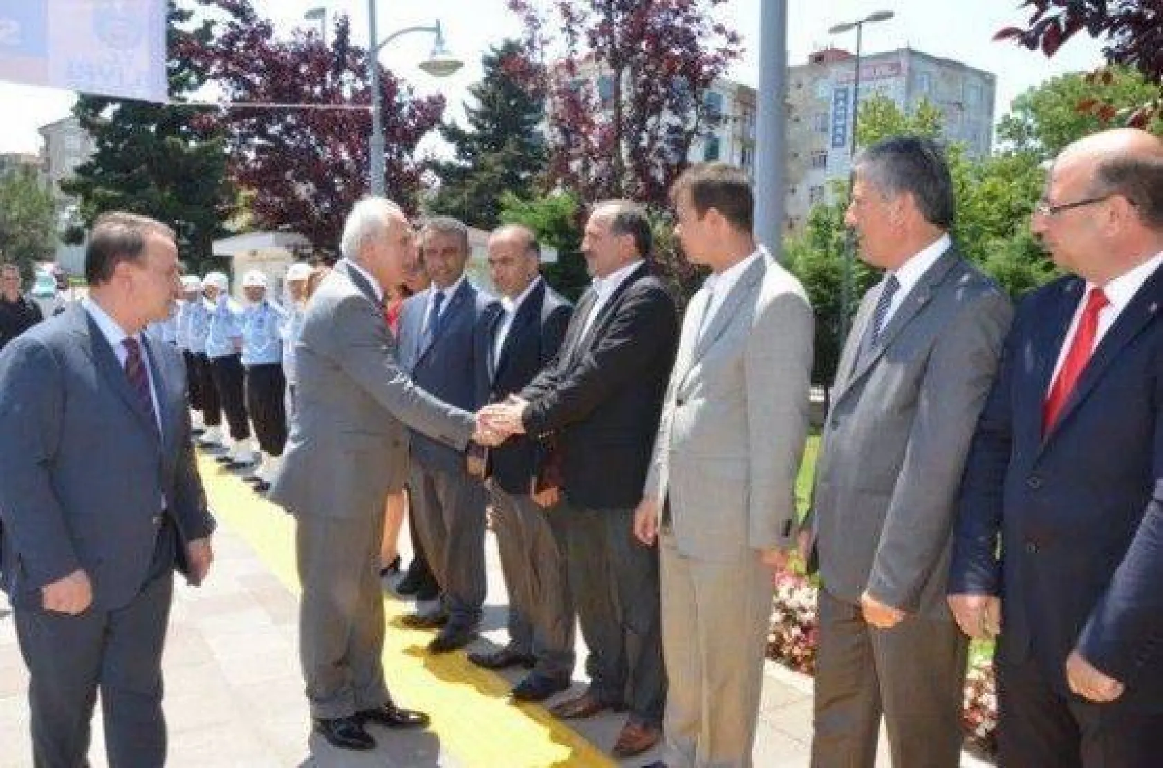 Vali Mutlu'dan Işıklar'a Hayırlı Olsun Ziyareti