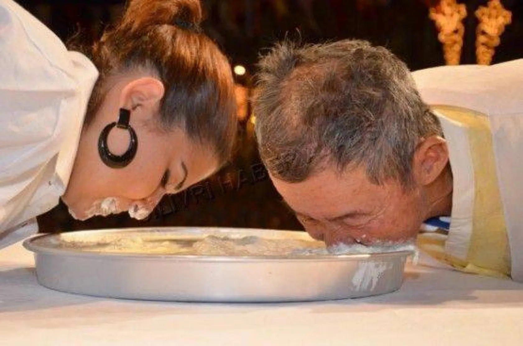 Koreliler Yoğurtta Altın Aradı