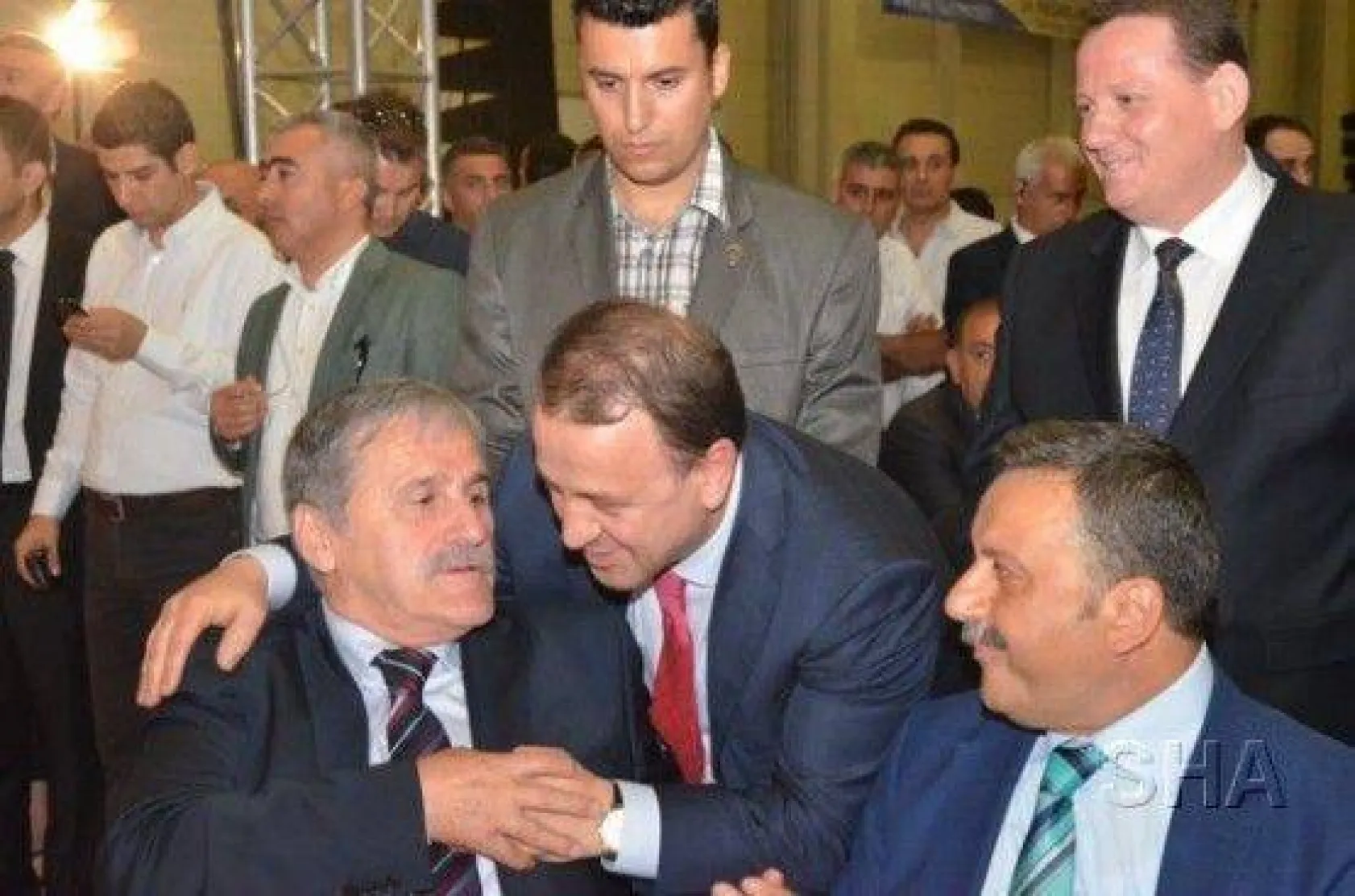 Komşu İlçelere Işıklar Desteği