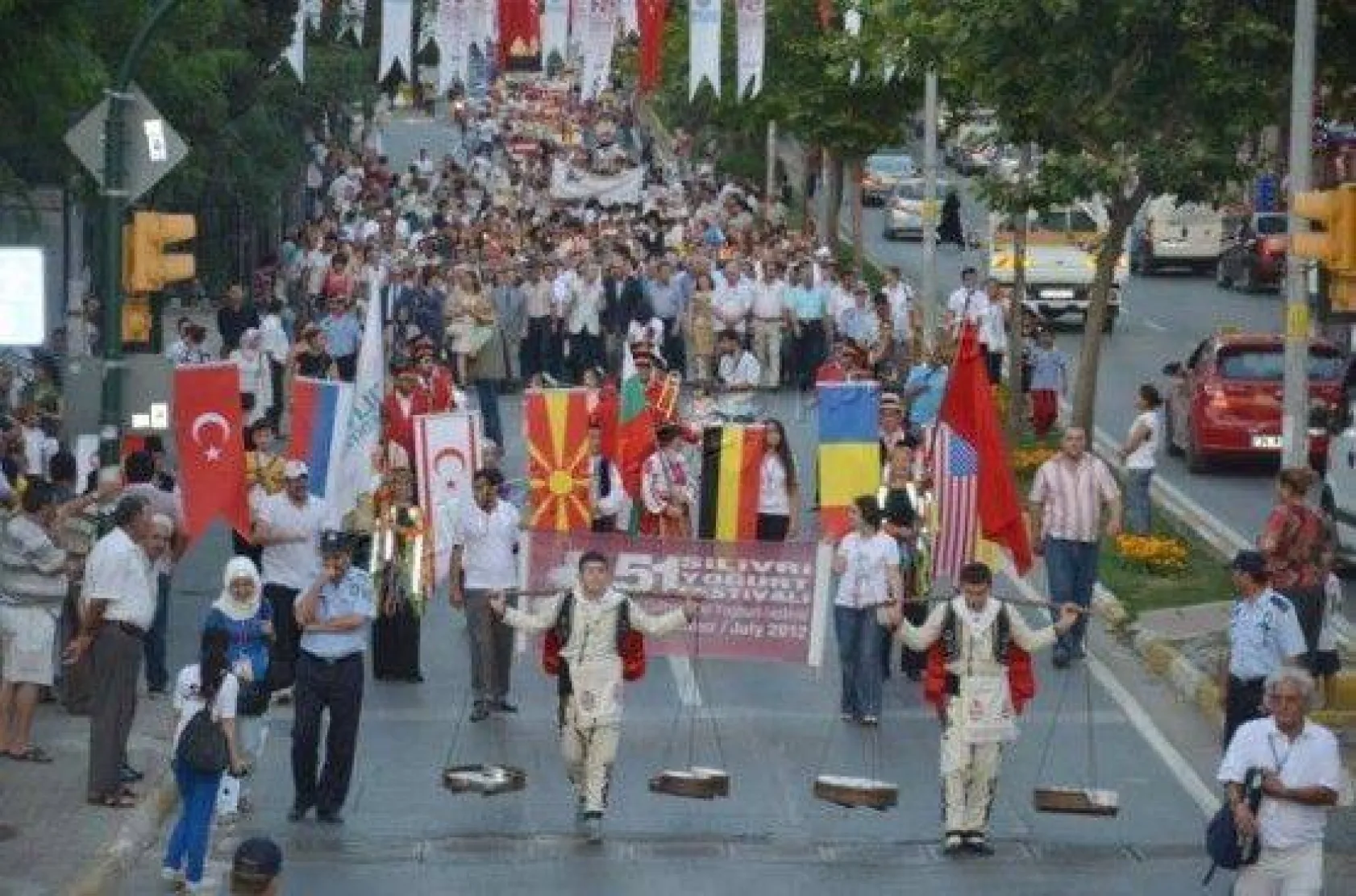 Dünya Renkleri Silivri Sokaklarında