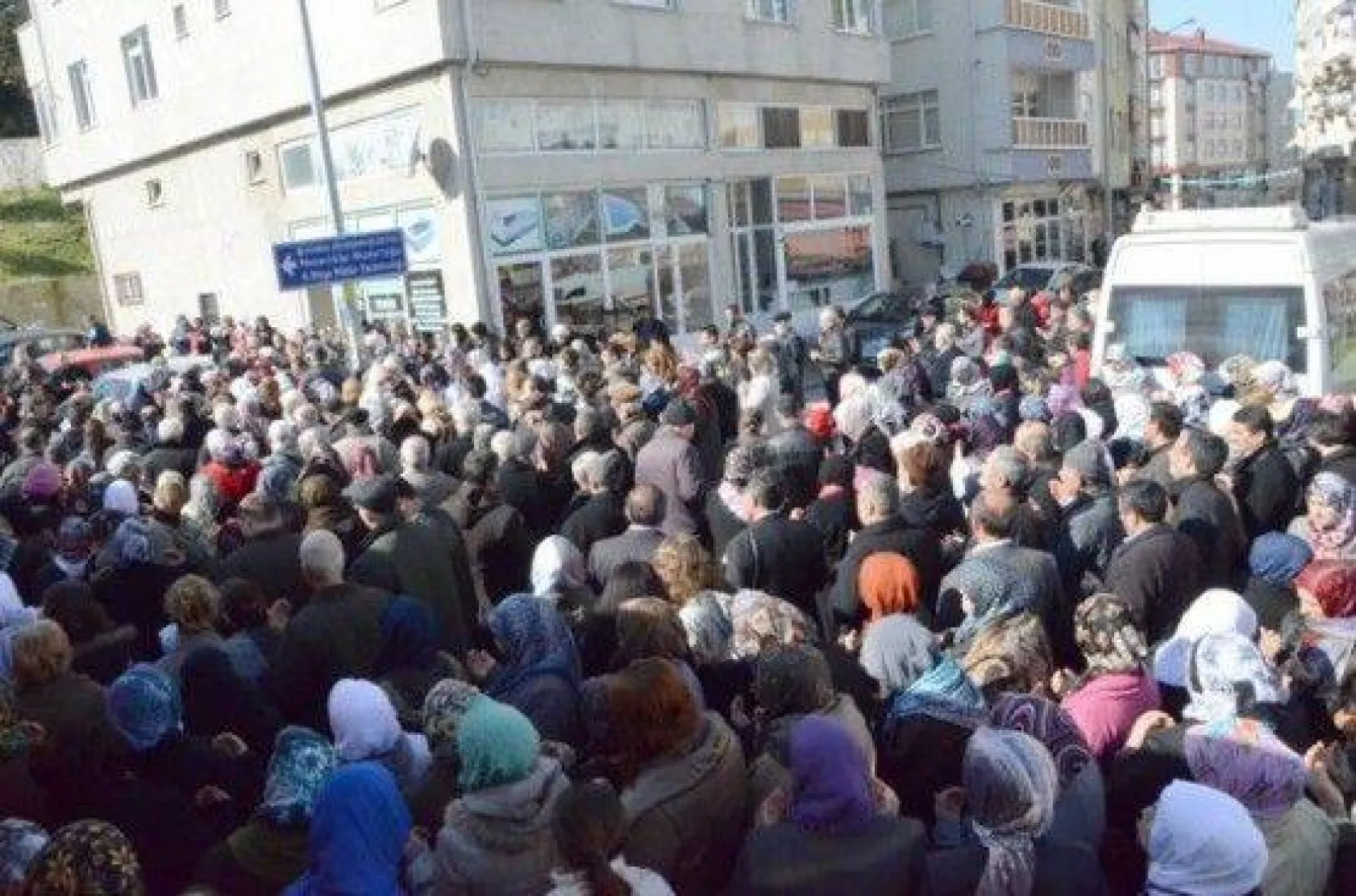 Dualarla uğurlandılar