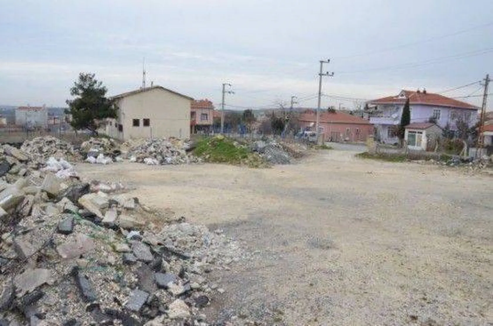 Hurdalık Alan Modern Spor Sahası Oldu