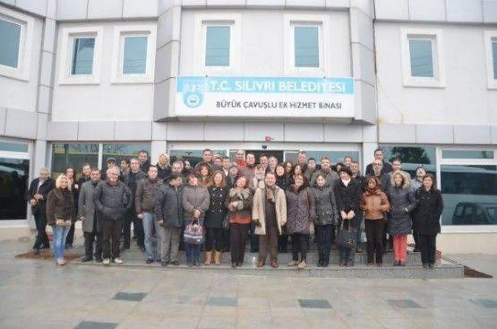 Işıklar Ekibiyle Birlikte İlçeyi Mahalle Mahalle D