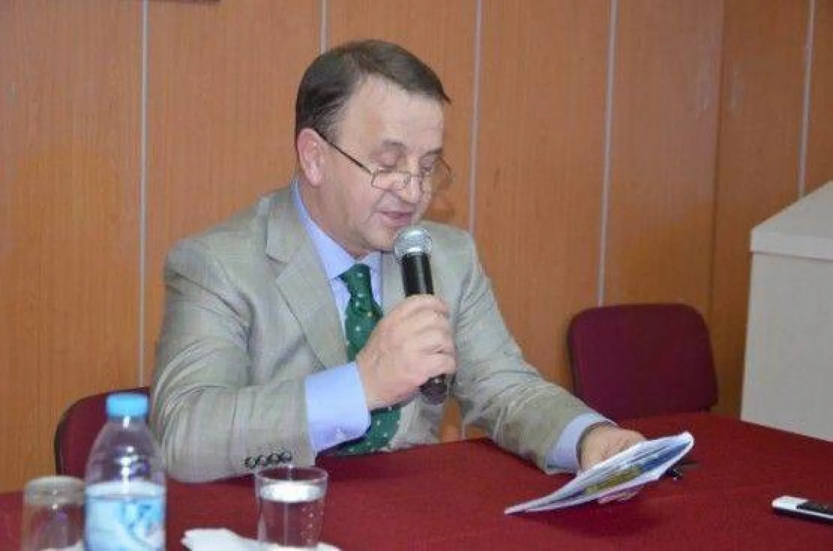 Işıklar miniklere kitap okudu