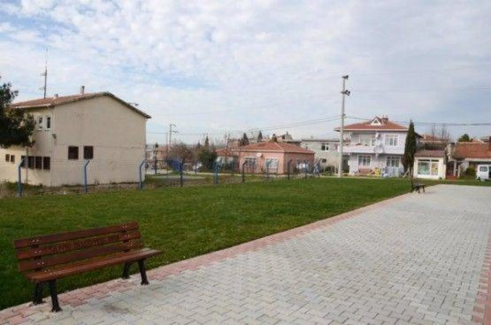 Hurdalık Alan Modern Spor Sahası Oldu