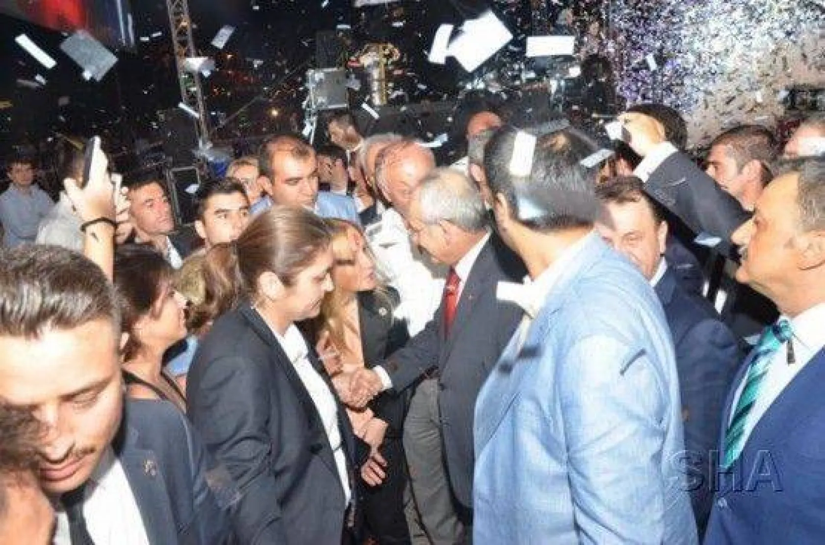 Komşu İlçelere Işıklar Desteği