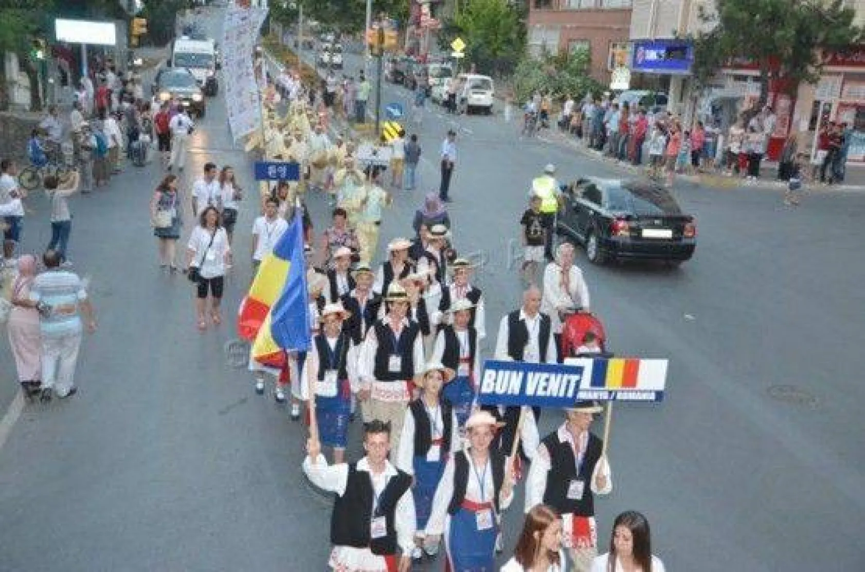 Dünya Renkleri Silivri Sokaklarında