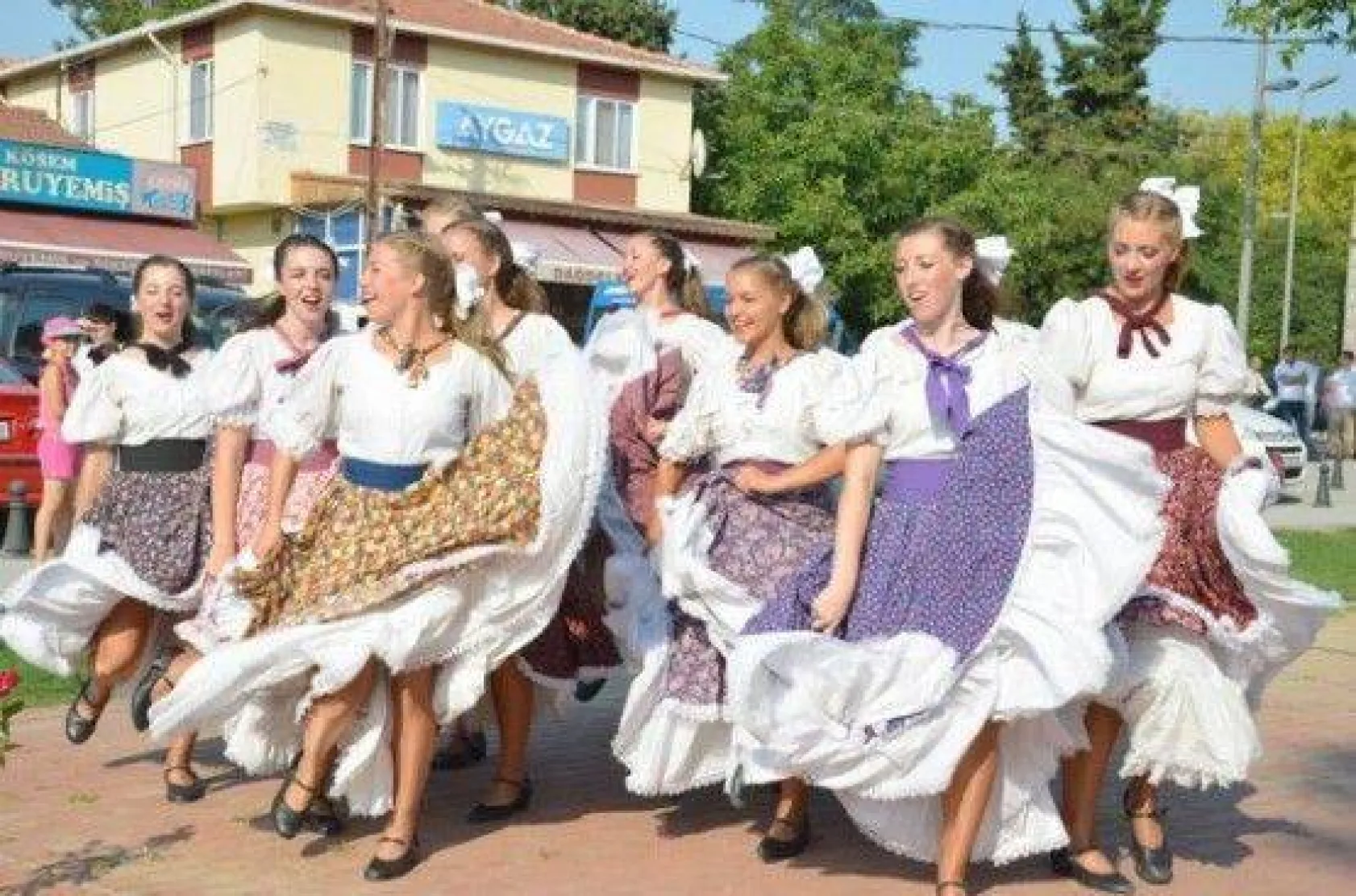 Mahallelerde Festival Rüzgârı Esti