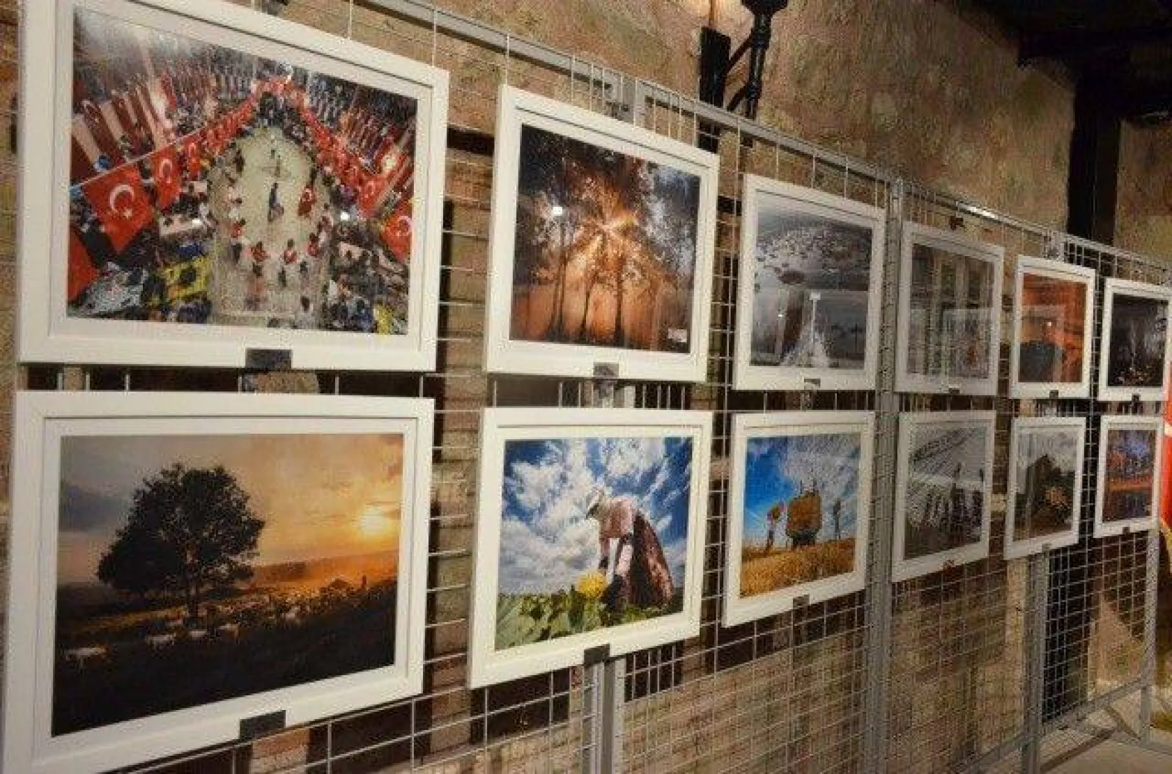 1 Kasım Özel Fotoğraf Sergisi'ne Yoğun İlgi