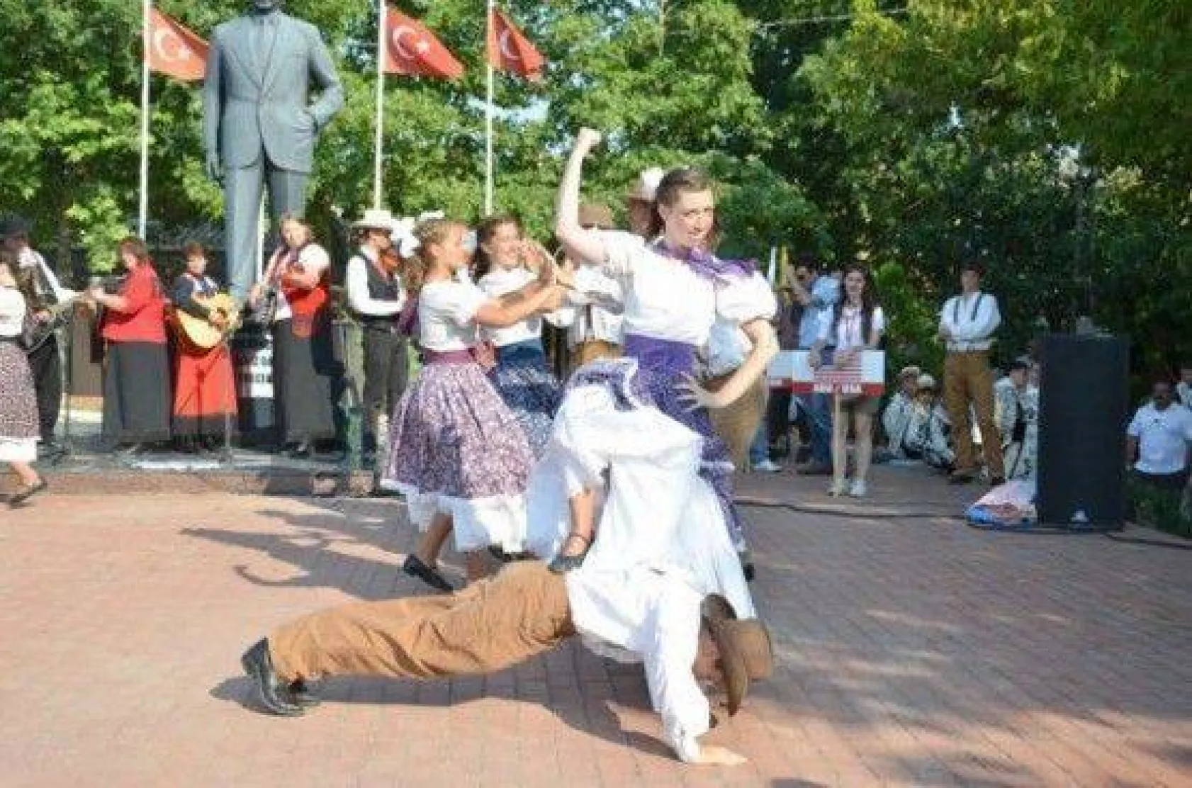 Mahallelerde Festival Rüzgârı Esti