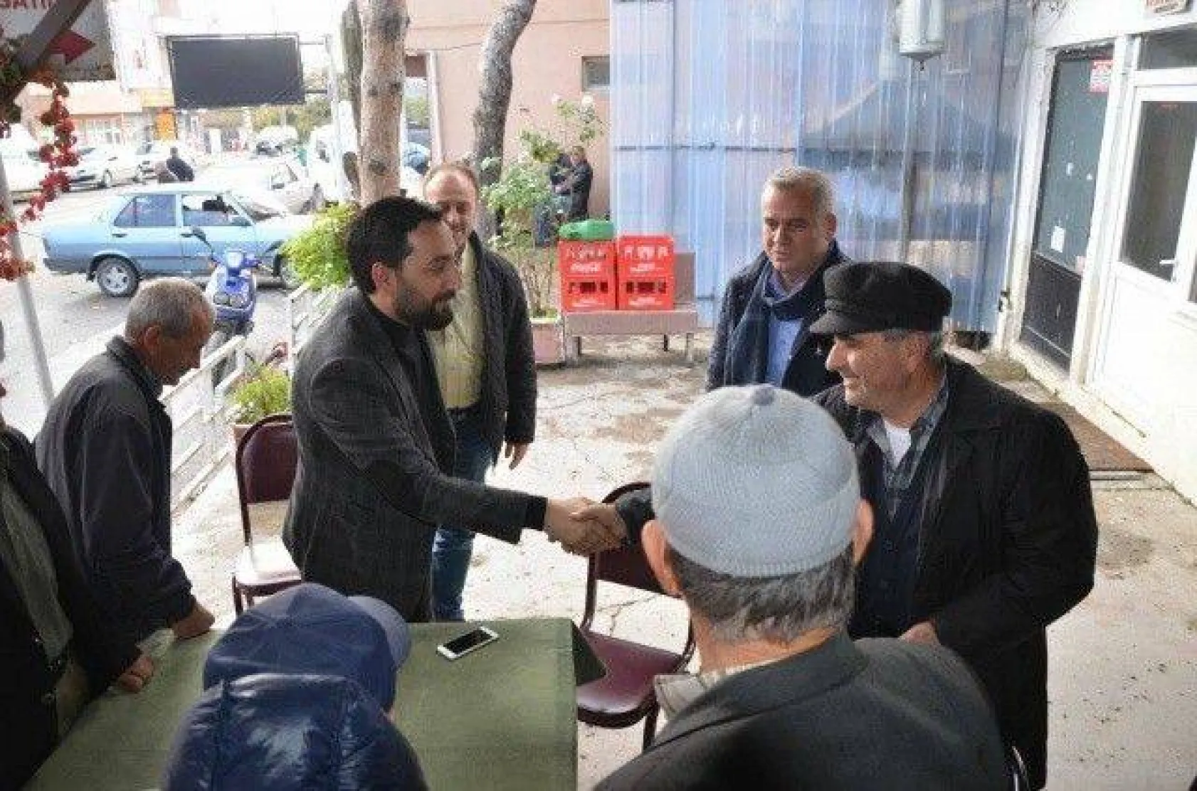 AK Parti hafta sonunu boş geçirmedi