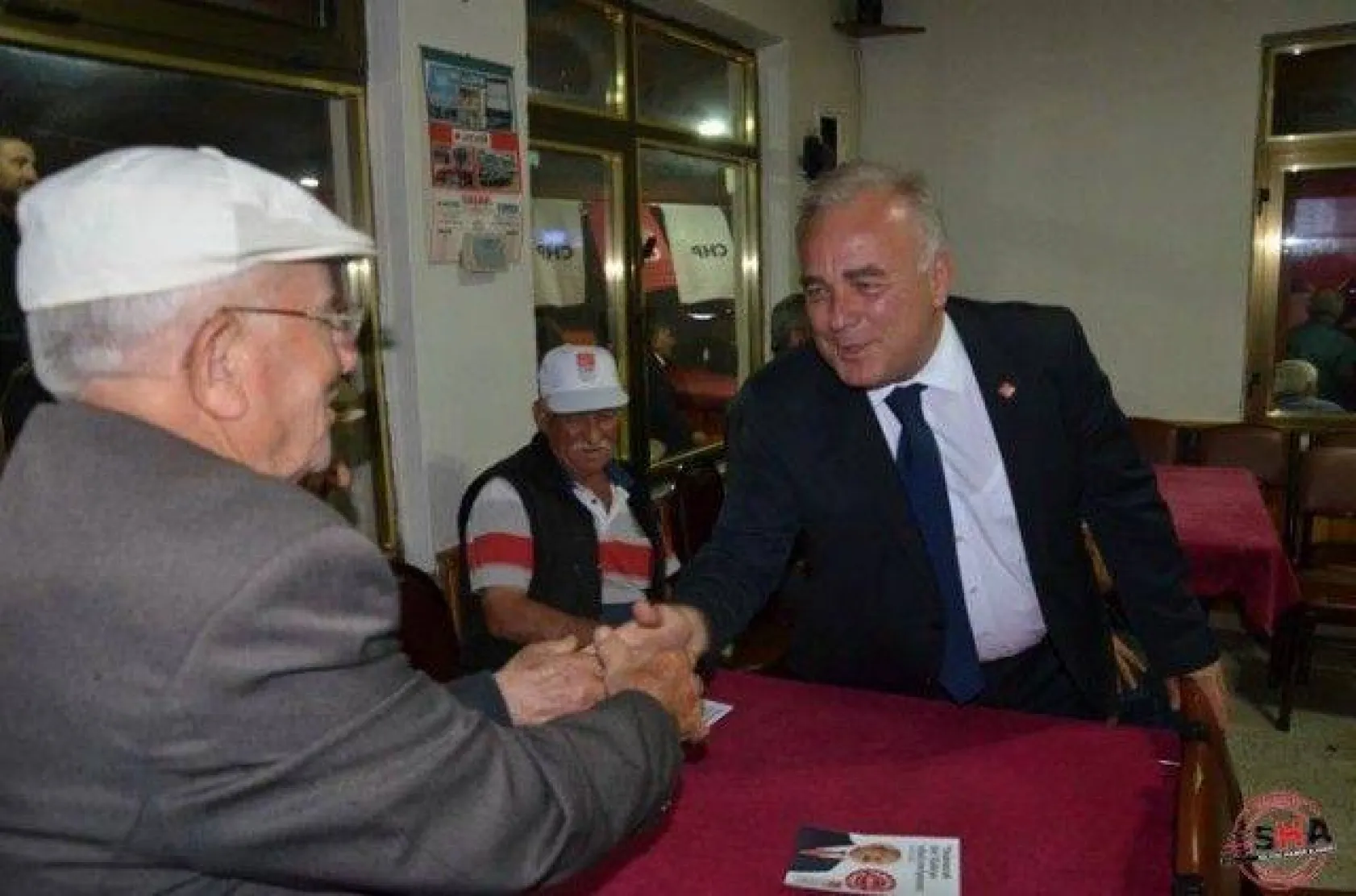 CHP'ye Kadıköy ve Gazitepe'de Sevgi Seli