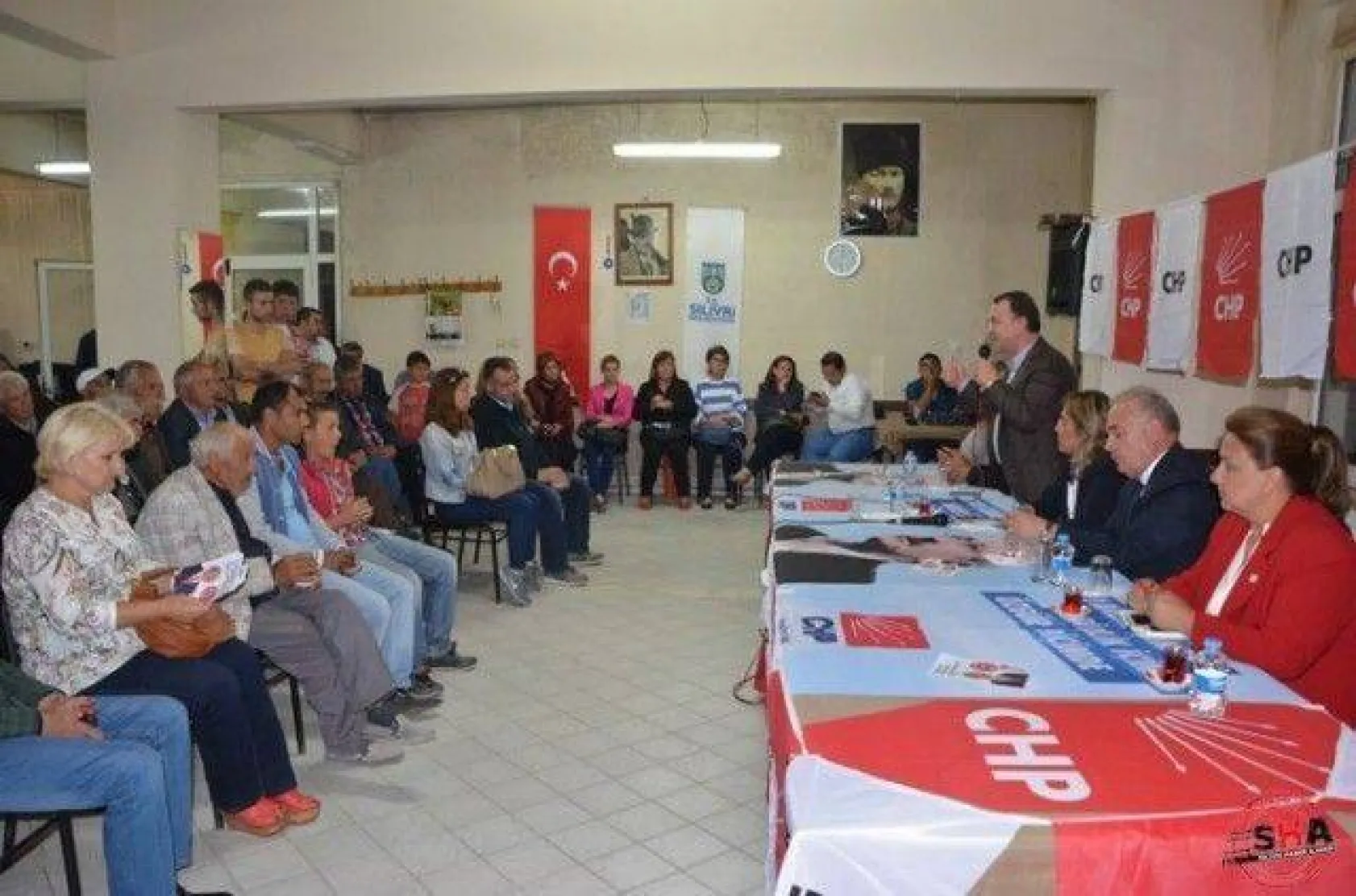 CHP'ye Kadıköy ve Gazitepe'de Sevgi Seli