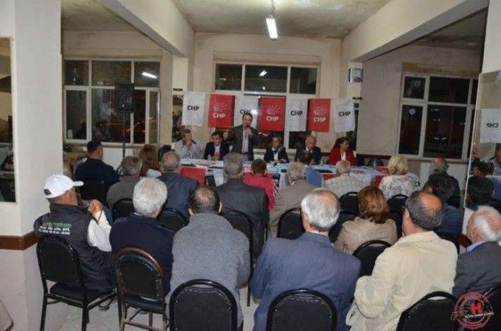 CHP'ye Kadıköy ve Gazitepe'de Sevgi Seli