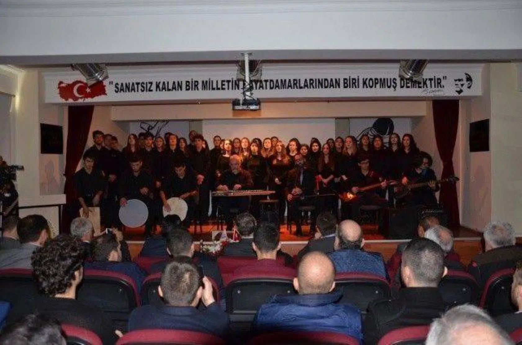 Öğrencilerden Mevlâna haftasına özel program