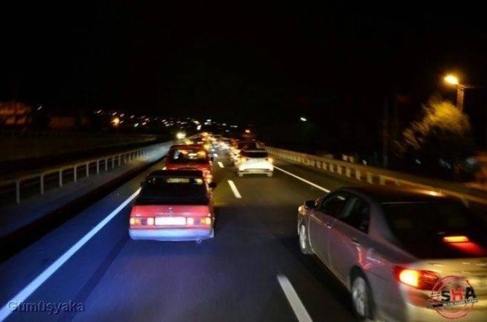 Silivri tek yürek oldu teröre lanet yağdırdı