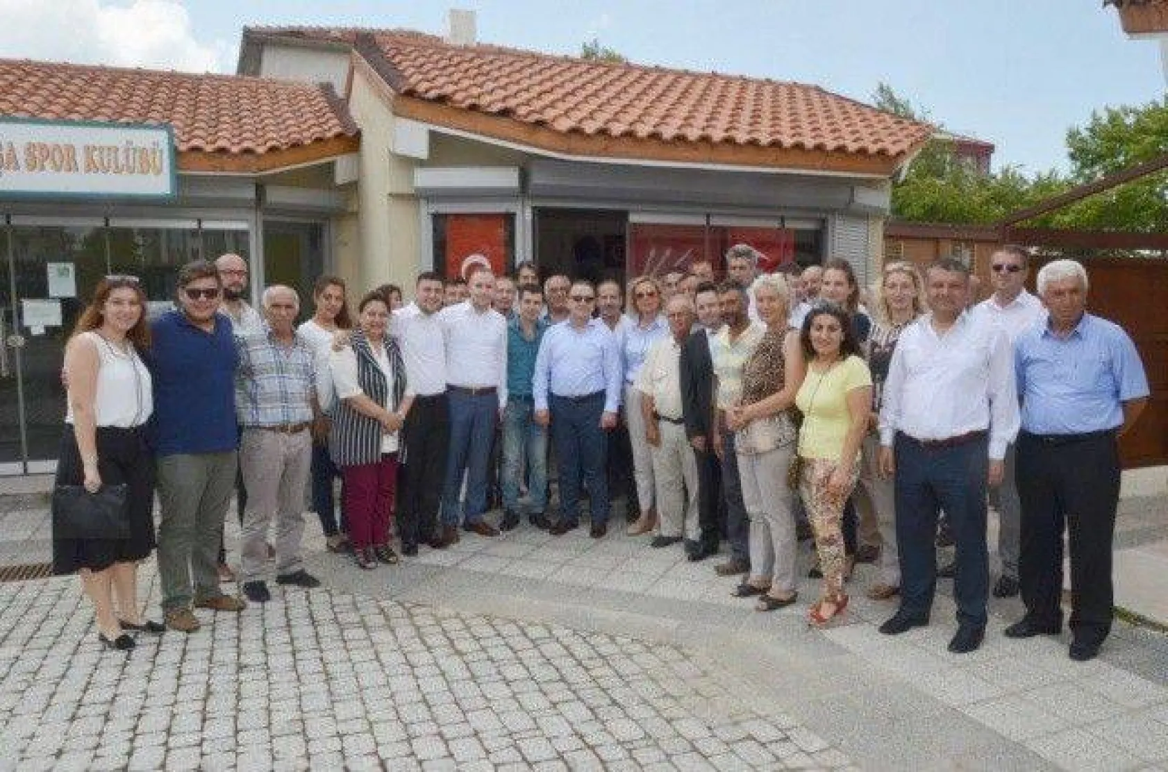 Işıklar Mahallelerde Hemşerileriyle Bayramlaştı