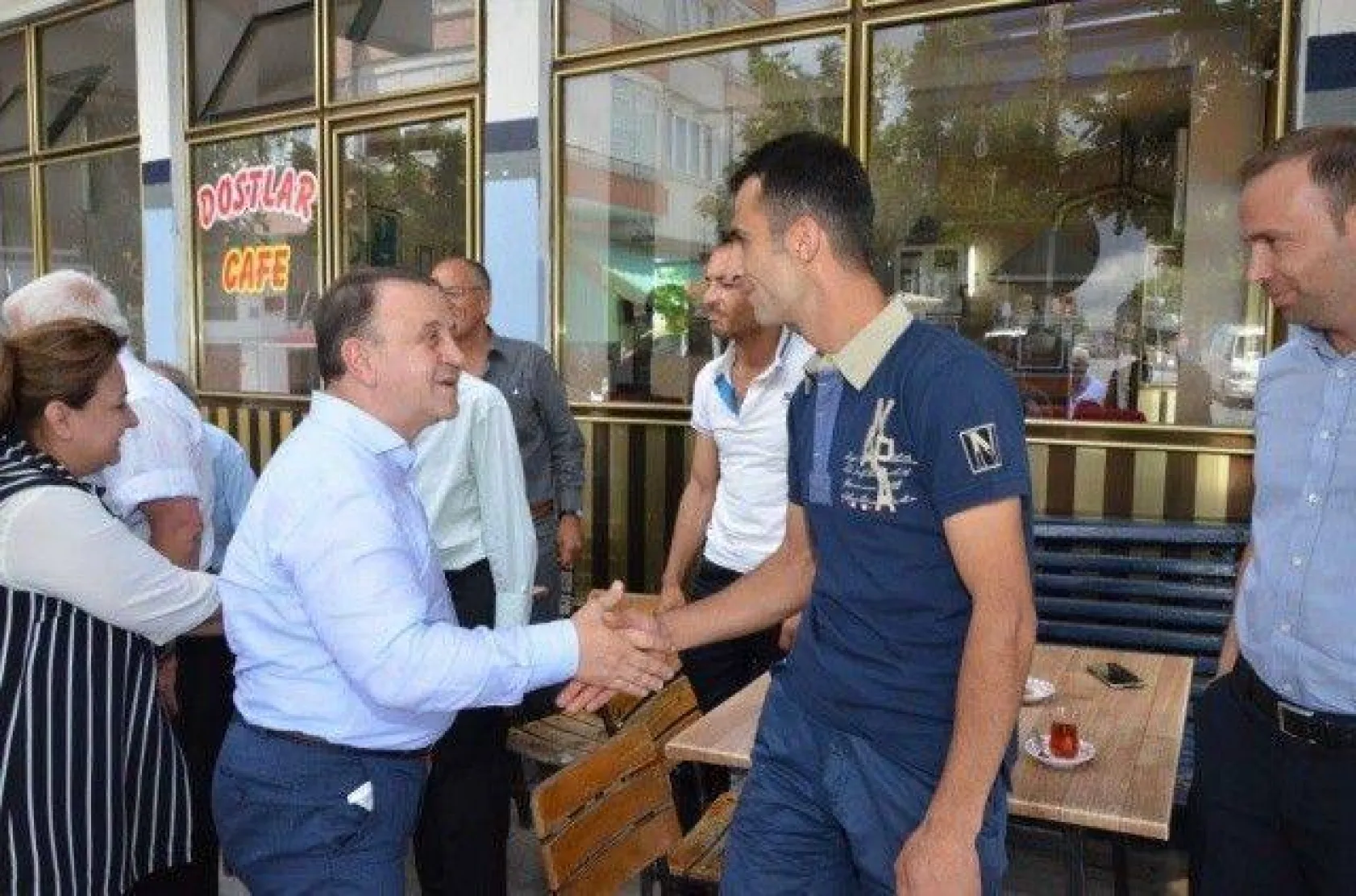 Işıklar Mahallelerde Hemşerileriyle Bayramlaştı