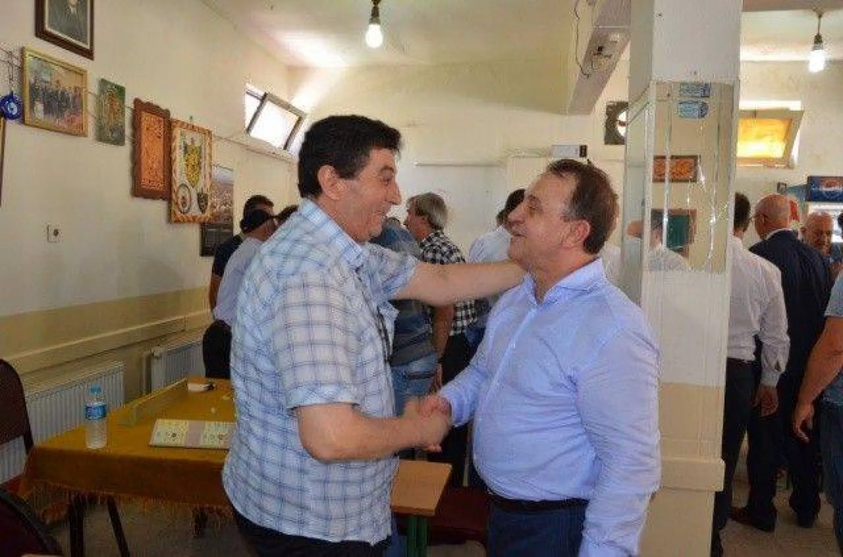 Işıklar Mahallelerde Hemşerileriyle Bayramlaştı