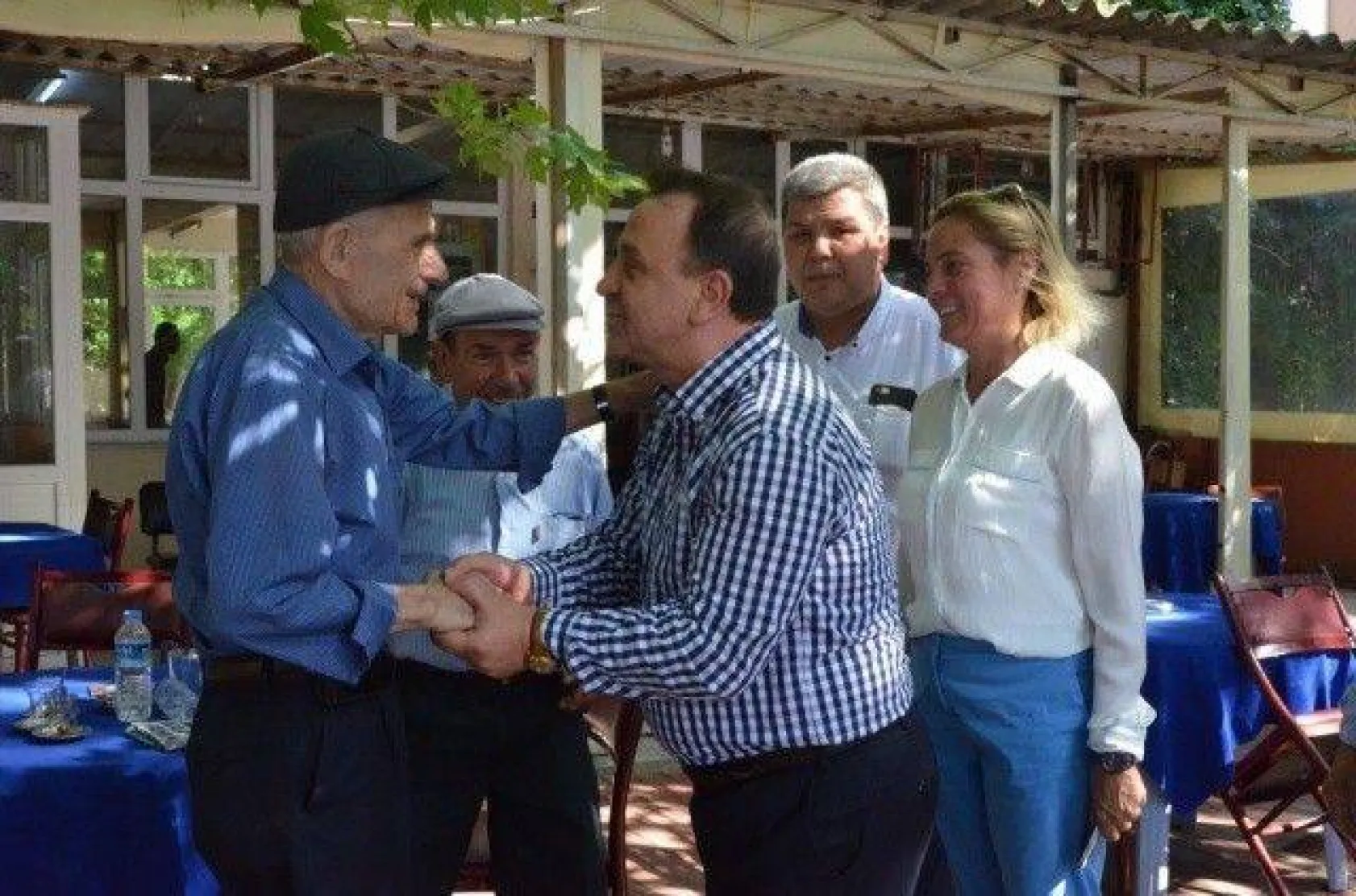 Işıklar Mahallelerde Hemşerileriyle Bayramlaştı