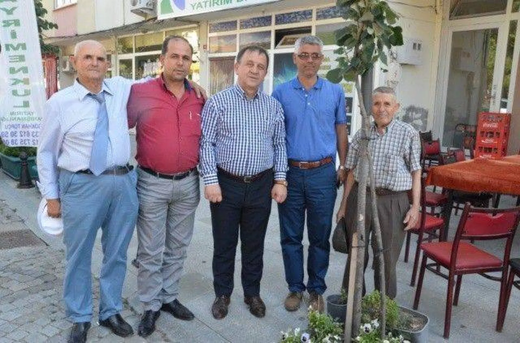 Işıklar Mahallelerde Hemşerileriyle Bayramlaştı