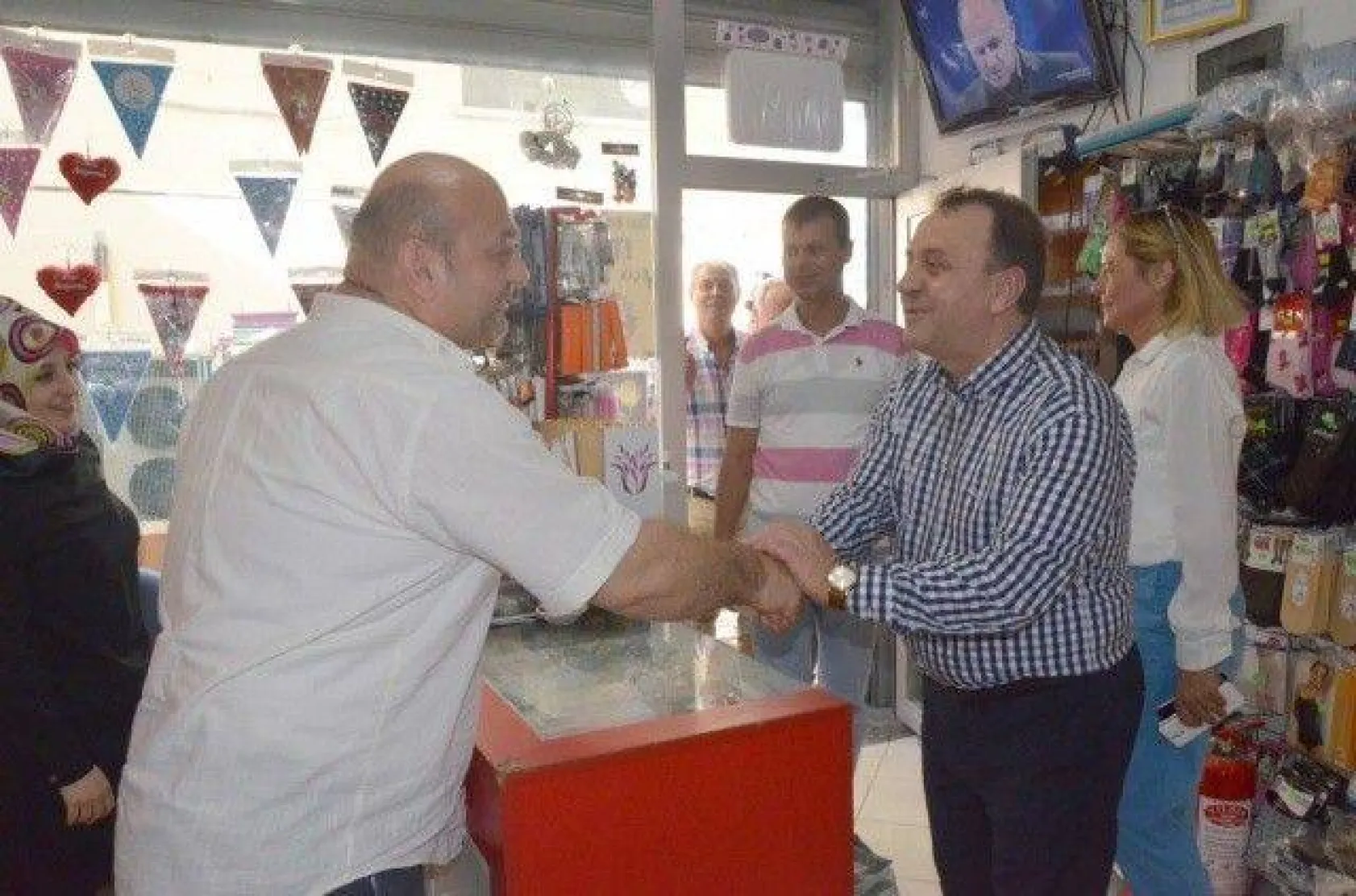 Işıklar Mahallelerde Hemşerileriyle Bayramlaştı