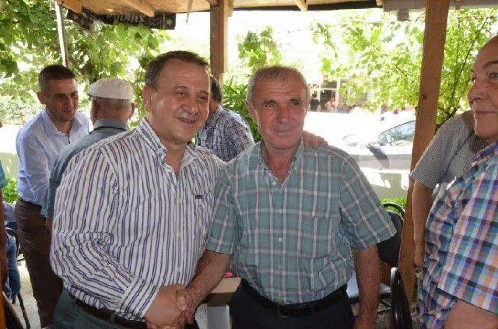 Işıklar Mahallelerde Hemşerileriyle Bayramlaştı