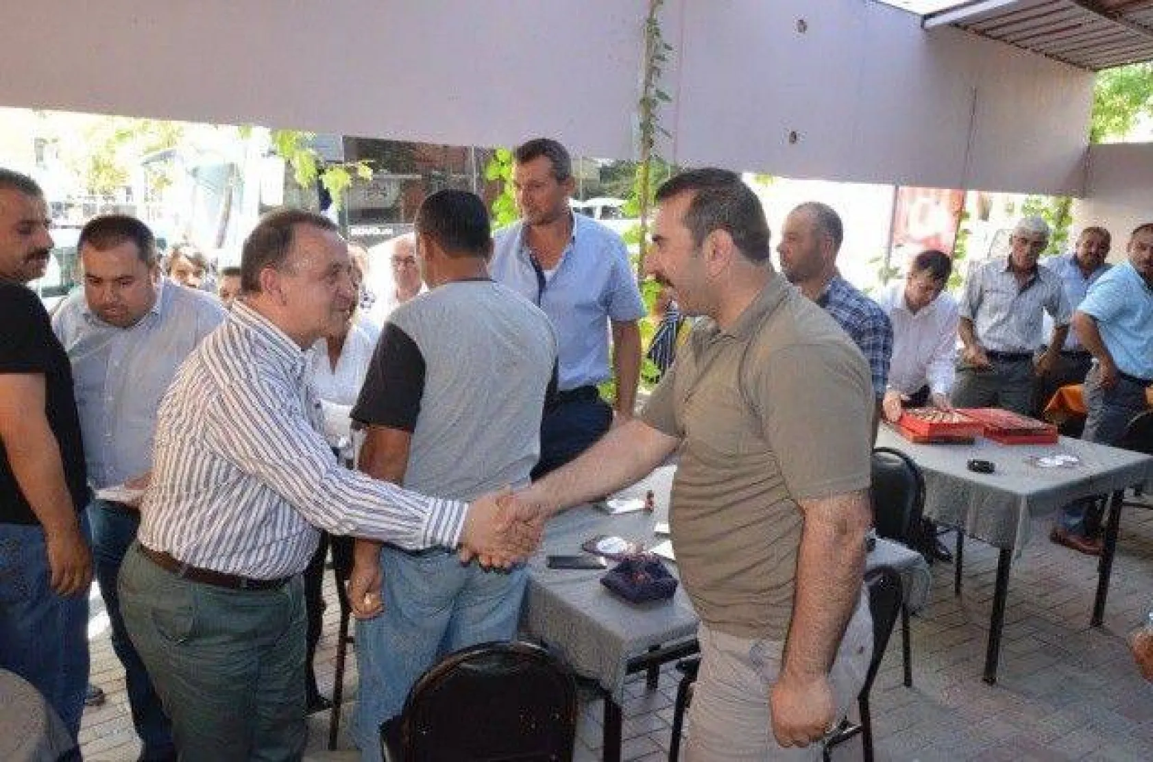 Işıklar Mahallelerde Hemşerileriyle Bayramlaştı