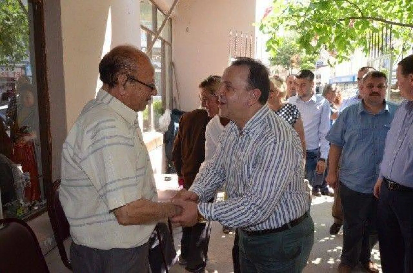 Işıklar Mahallelerde Hemşerileriyle Bayramlaştı