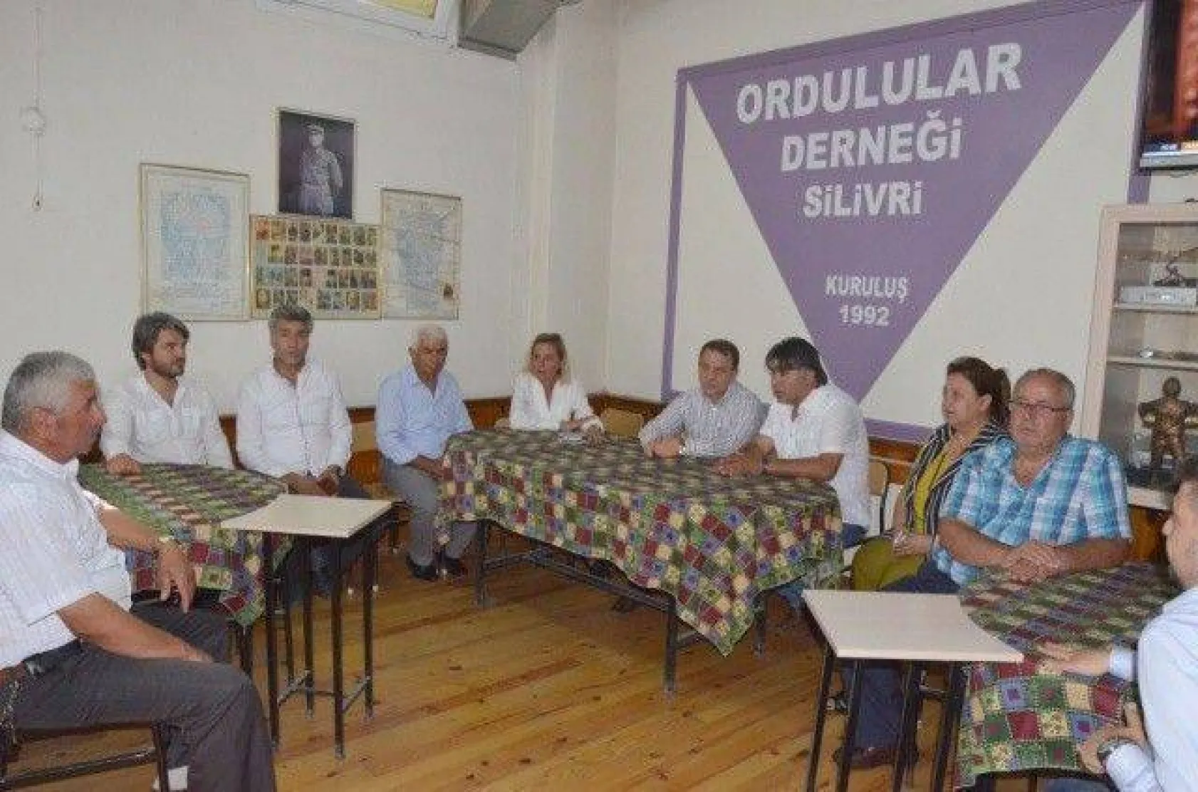 Işıklar Mahallelerde Hemşerileriyle Bayramlaştı