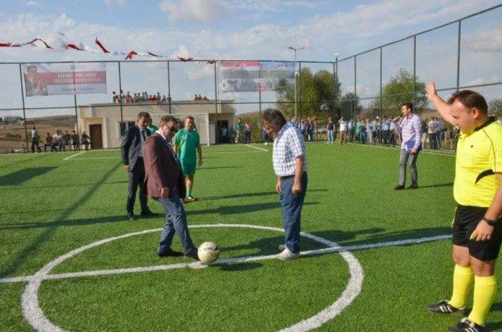 Kadıköy Spor Sahası Açıldı