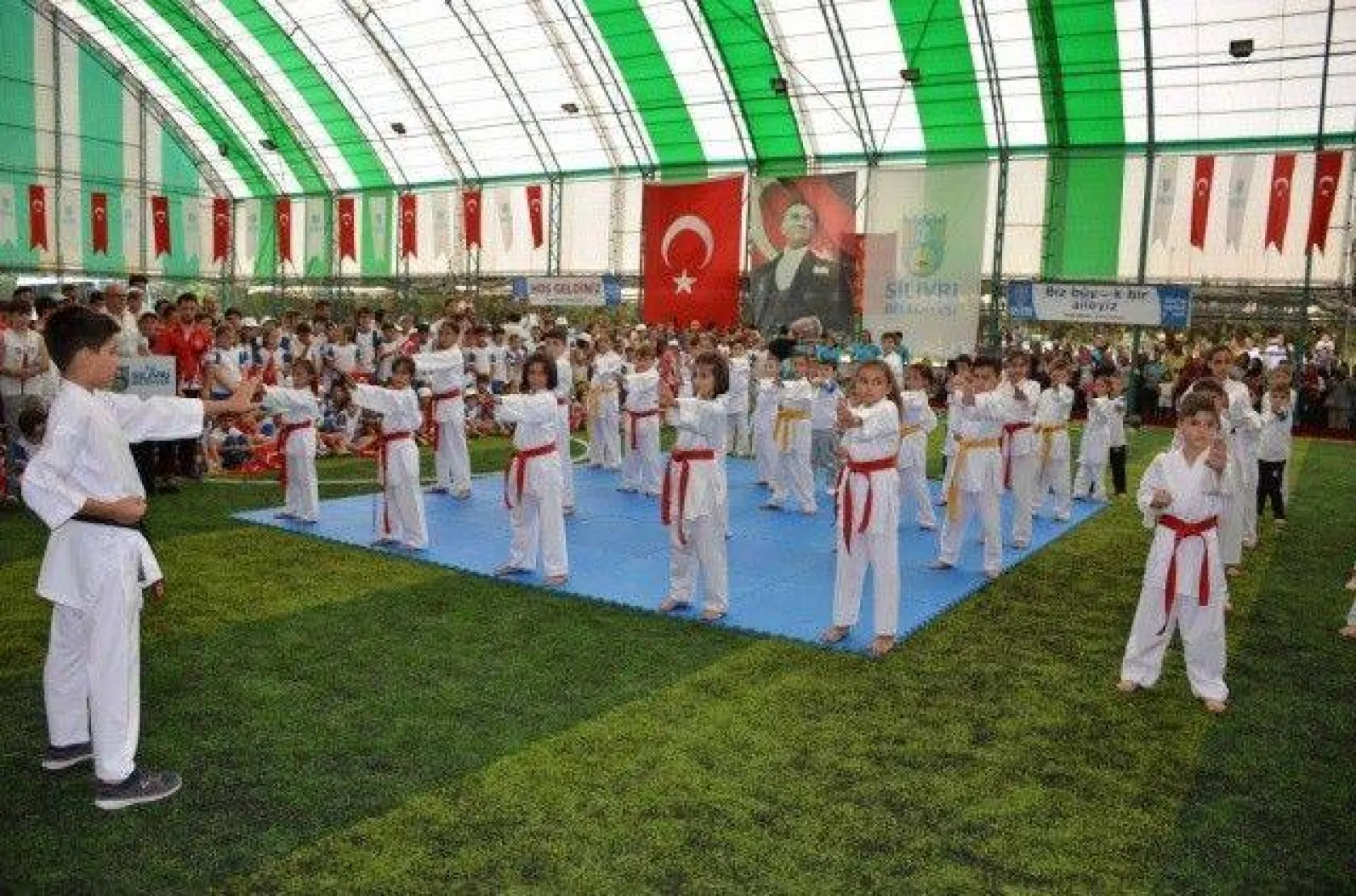 Yaz Spor Okulları Törenle Sona Erdi