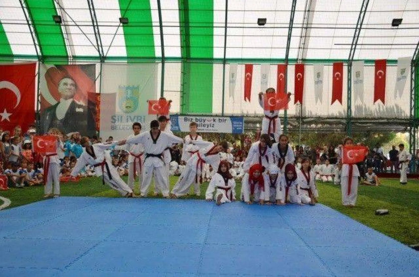 Yaz Spor Okulları Törenle Sona Erdi