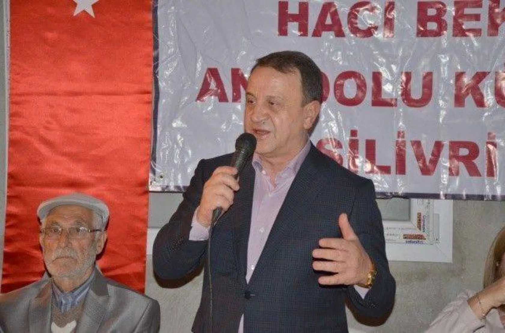 Işıklar Silivri Cemevinde İftar verdi