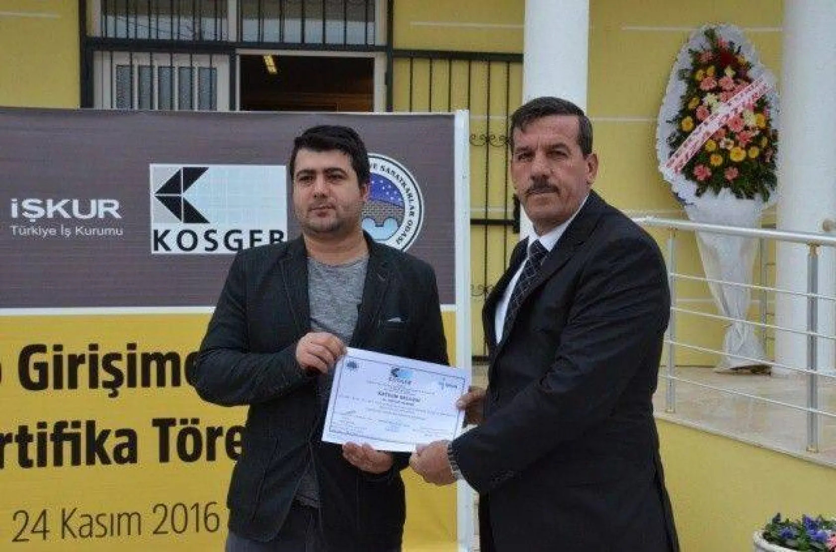 Genç Girişimciler Sertifikalandırıldı