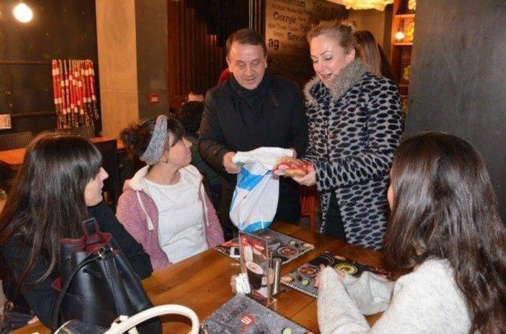 Işıklar: 'Severek Yaşamak Hayata Tutunmaktır'