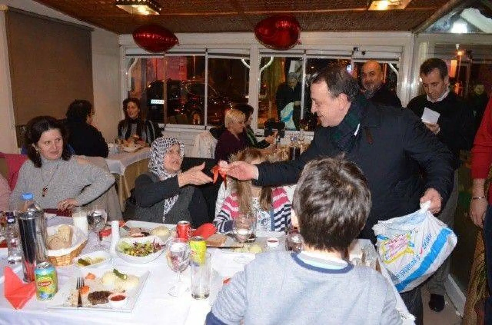 Işıklar: 'Severek Yaşamak Hayata Tutunmaktır'