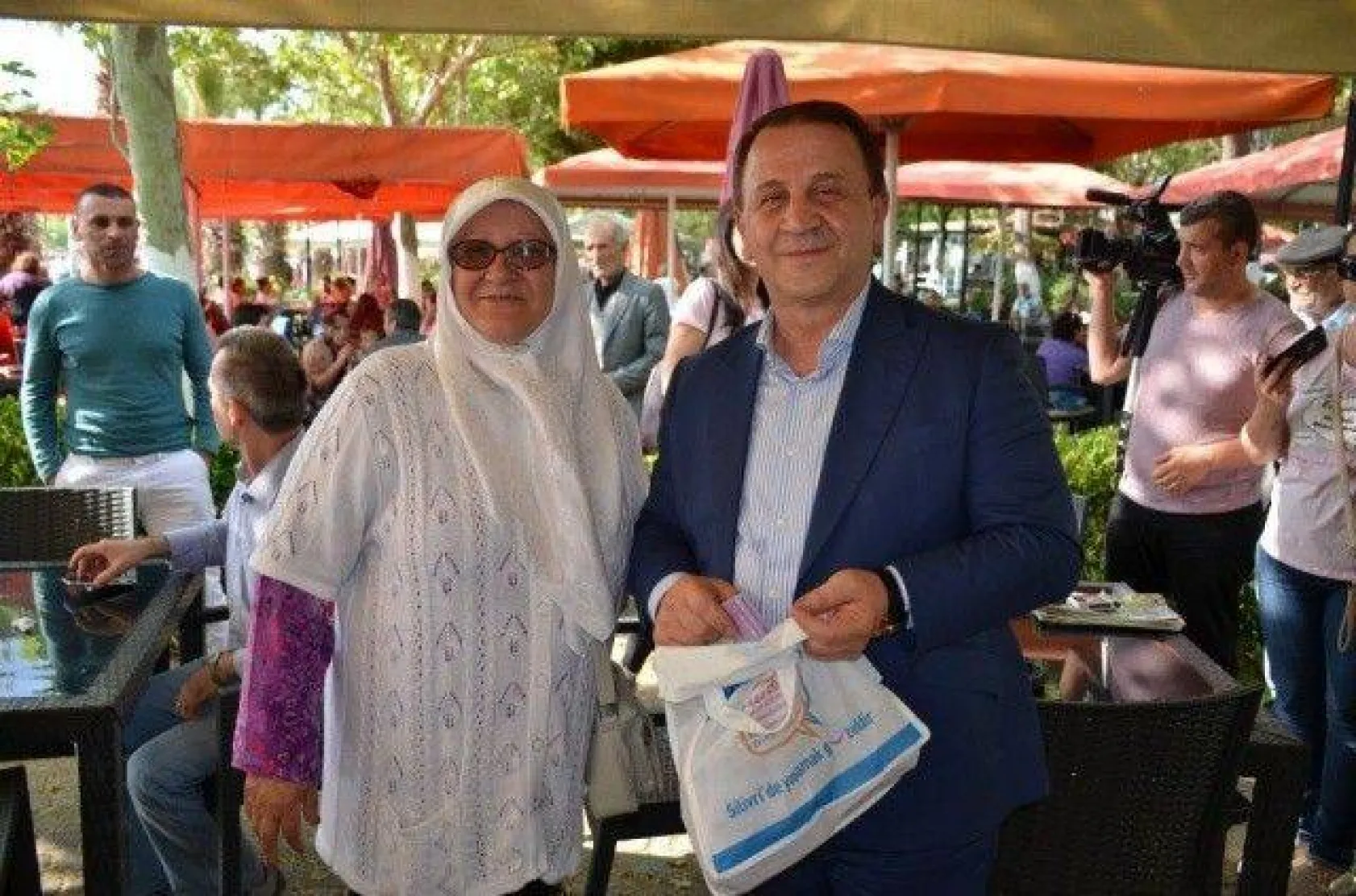 Işıklar Annelerin Gününü Kutladı