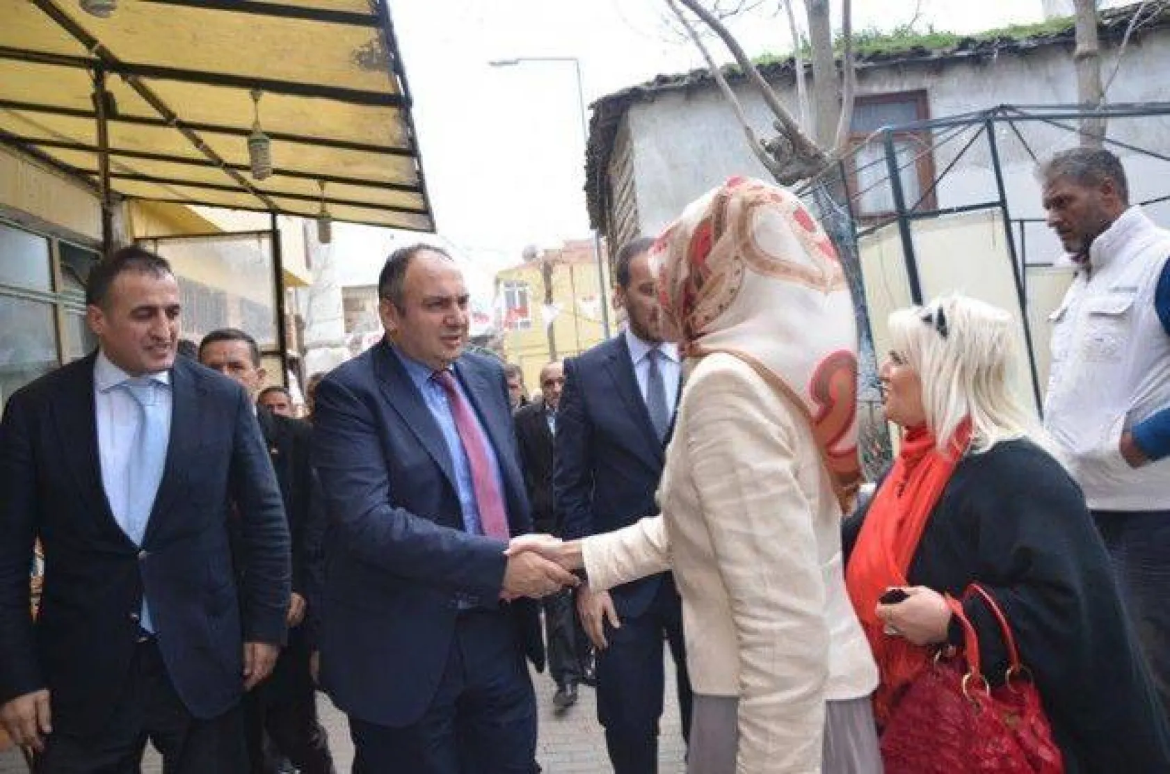 MHP Kavaklı ve Selimpaşa'da