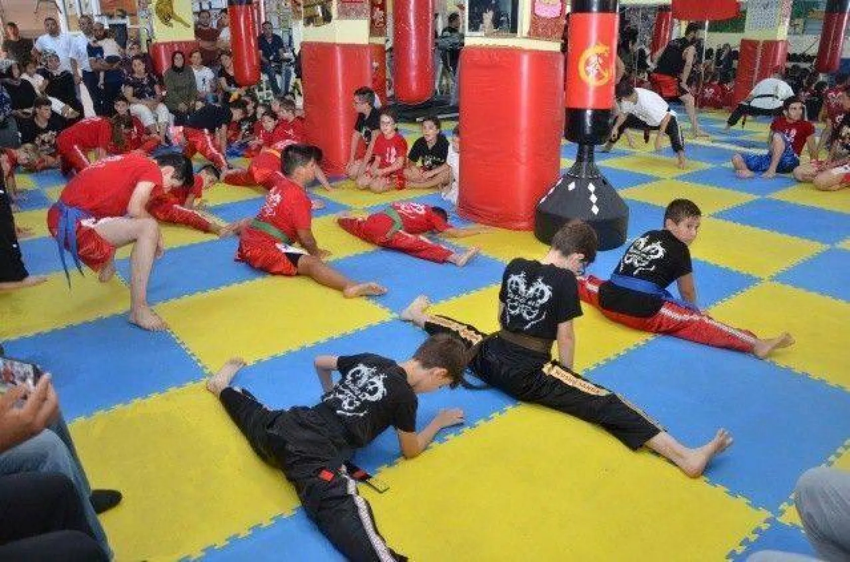 'Kılıcın Keskin Olsun Başkan Bozoğlu'